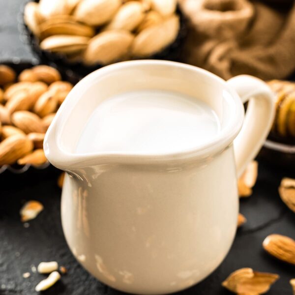 Almon-Milk